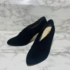 極美品✨Le Talon パンプスショートブーツ ブーティ Vカット　23.5