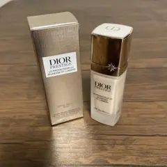 Diorプレステージ ホワイト ル プロテクター UV ルミエール シアーグロウ