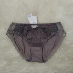 Item thumbnail for item 473c1f7c-de5c-4893-8ad5-eb2431415c51