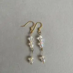 オーロラビーズ ゴールドカラー フックピアス
