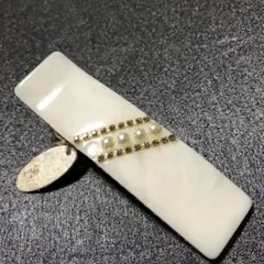ヘアクリップ　　パールヘアクリップ