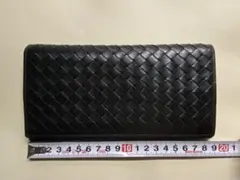 BOTTEGA VENETA 黒レザー編み込み二つ折り長財布　美品
