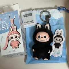 イニシャル ラブブ PIN FOR LOVE R