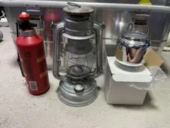 Feuerhand 276 オイルランタンと新品ホヤ、オイルボトルのセットです。のサムネイル