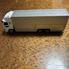 1/32 三菱ふそう 大型トラック スーパーグレート 冷凍車 完成品 - メルカリ