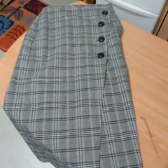 체크 무늬 롱 스커트