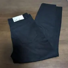 ユニクロ　ストレッチクロップドレギンスパンツ　Mのサムネイル