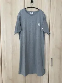 ニューヨーク・ヤンキース グレー ワンピース M-Lのサムネイル