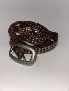 スタッズ付きブラウンレザーベルト