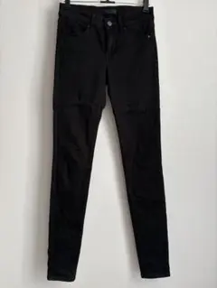 UNIQLO ウルトラストレッチジーンズ ブラックスキニーデニムパンツテーパード