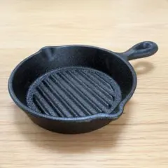 Item thumbnail for item 12fc38dd-26cc-44b2-a02d-e745942c8e82