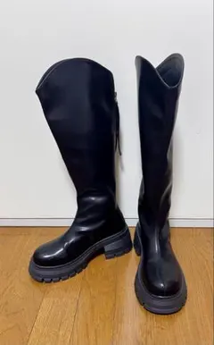 ZARA 合皮ブラックレザー 厚底ロングブーツ ジッパー - メルカリ