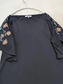 【グローバルワーク】袖刺繍カットソー半袖　BK