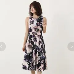 rienda リエンダ　バッククロス　フレアミディ　ワンピース　花柄　Sサイズ