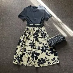 花柄ワンピース 半袖 フレア Aライン 黒 ベージュ ロング 上品 綺麗め