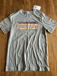 【未使用】Nike Tシャツ グレー