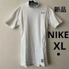 ⑨NIKE半袖コンプレッションシャツ