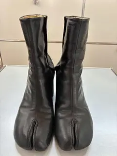 【希少】マルジェラMaison Margiela 足袋ブーツ 黒 BLK×GLDのサムネイル