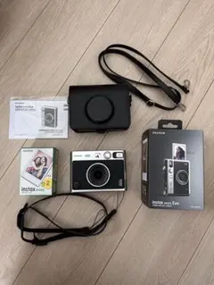 FUJIFILM instas mini Evo ブラックおまけ付き