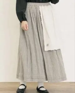 新品未使用　サマンサモスモス 刺繍クロス付きスカート(ブラック)