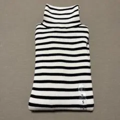 お値下げ ユニクロ　Sサイズ　ボーダータートルネック ニット