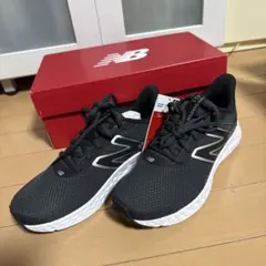 〈New Balance 〉レディースシューズ　24.5cm