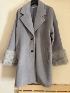 ファー付きグレーロングコート Mサイズ