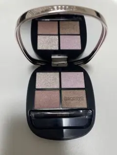 コスメデコルテ　スキンシャドウ　デザイニングパレット03 Wisteria