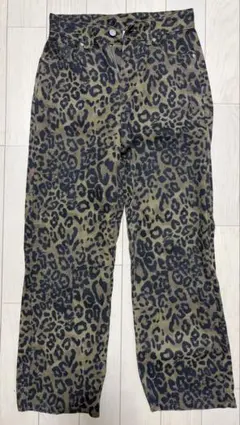 ヒョウ柄デニムパンツ ワイドレッグ