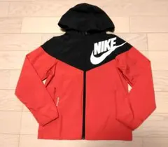 ほぼ新品　NIKE/ナイキ　 薄手ナイロンジャケット 130 140　ブルゾン