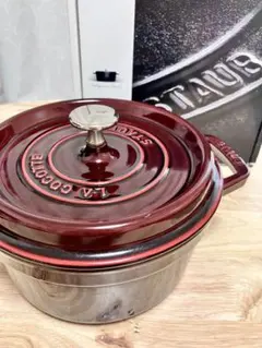 【ストウブ STAUB】両手鍋 20cm レッド/ボルドー【ココット ラウンド】