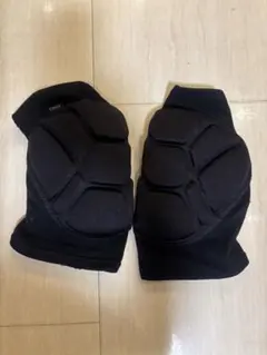 膝パッド 黒　モトクロス　スノーボード　バイク　オフロード