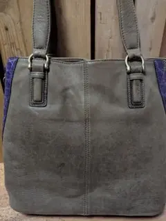 la Deesse CRESCEND牛革バッグ　グレー✕パープル