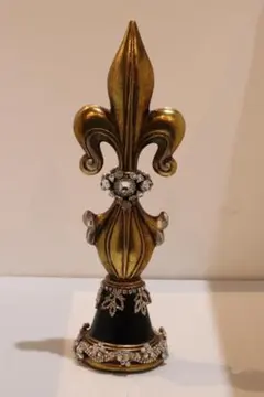 Item thumbnail for item 9390f58f-22cf-476c-889f-2eaabb92a2d4