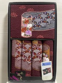 座布団カバー　蒔絵調　5枚　綿　伝統美　赤系　55×59㎝　臙脂色