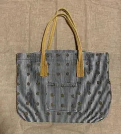 Item thumbnail for item 70215795-6352-4860-b774-75c222829967