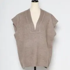 Item thumbnail for item e5ec8392-9fff-4062-a58f-b912392422ad