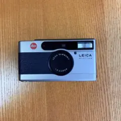 美品Leica MINILUX SUMMARIT 40 2.4 ブラック＊207 美品Leica MINILUX SUMMARIT 40 2.4 ブラック＊207 - メルカリ