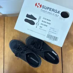 SUPERGAブラックスニーカーのサムネイル