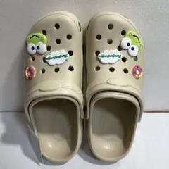 新品未使用　サンリオ　けろけろけろっぴ　ベージュクロッグサンダルのサムネイル
