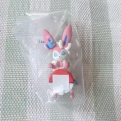 一番くじ ポケモン F賞 街歩きちらりんフレンズ ニンフィア - メルカリ