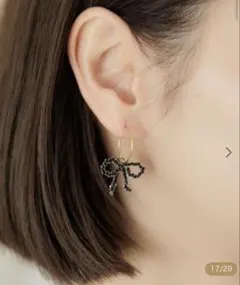flower クリアリボンピアス ブラック 両耳のサムネイル