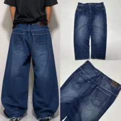 00s Levi’s RED 1タック シャイニーデニム バギー W38 極太 00s Levi's RED 1タック シャイニーデニム バギー W38 極太 - メルカリ