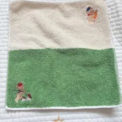 ファミリア タオルハンカチ クマ刺繍 今治　グリーン　アイボリー