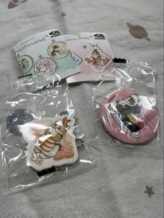 くら寿司　mofusand モフサンド チャーム 缶バッチ