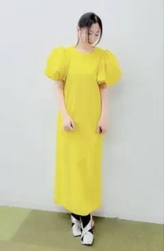 25ss今季未使用フミエタナカfumietanakaボリュームスリーブワンピースのサムネイル