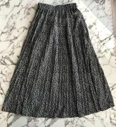 OLIVE des OLIVE 古着ミックス 黒白 花柄プリーツロングスカート