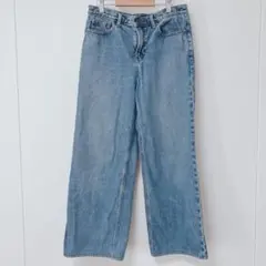 ユニクロ　ワイドレッグデニム　ストレートパンツ　カジュアル　淡ブルー　S相当
