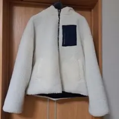 ハニーズ　リバーシブル フリースジャケット フード付き