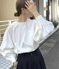 select MOCA ボリュームスリーブブラウス　ホワイト